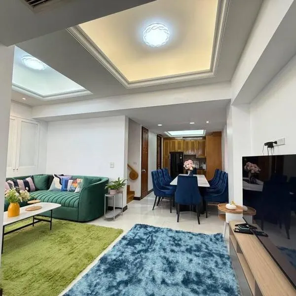 Miq Asoke 5BR Sukhuvit15, hotel in Makkasan