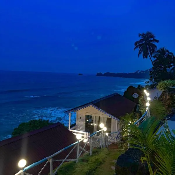 Red Crab Eco Resorts, hotel in Cabo de Rama