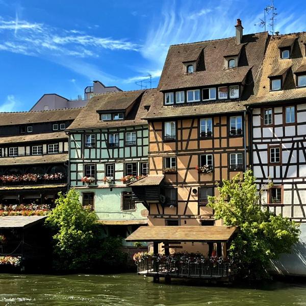 Appartement lumineux Classé au cœur de Strasbourg, Страсбург