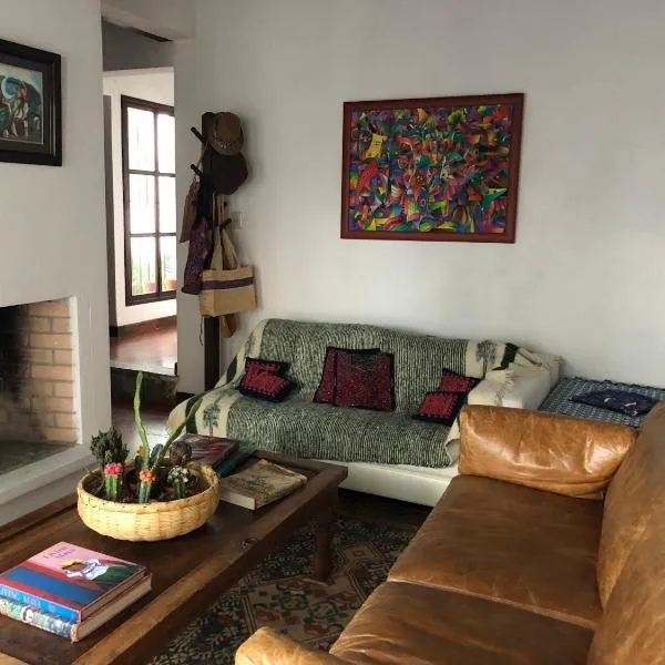 Poetry House Antigua Guatemala, מלון באנטיגואה גואטמלה