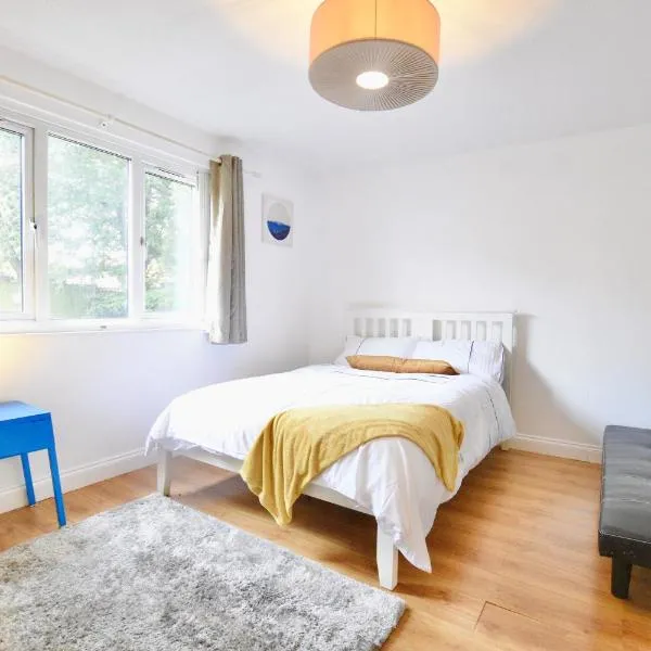 Full Apartment close to EXCEL Centre, London City Airport , O2 Arena, hotel v Londýně