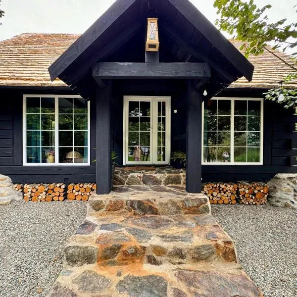 Luna Chalet: Sibiu şehrinde bir otel