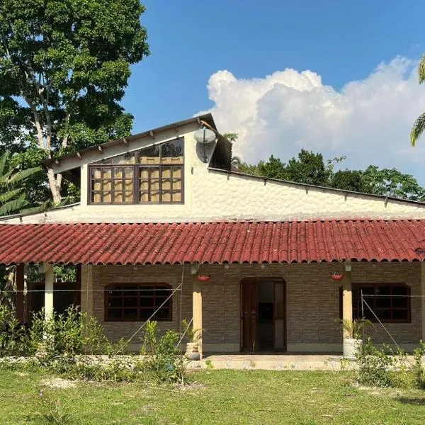 Casa Alojamiento La Cascina, hotel in Iquitos