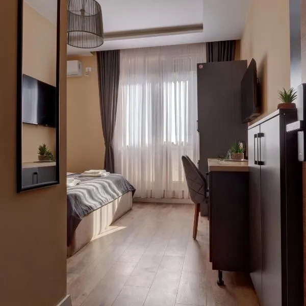 Midtown Prishtina Stays, hotel in Pristina