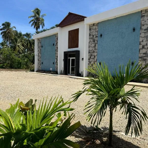 Sunrise ApartaHotel, hotel en El Manguito