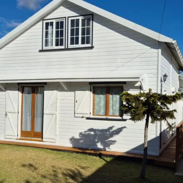 Villa bon'heure -Le tibouchina，位于勒唐蓬的酒店