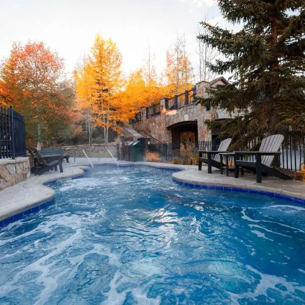 Ski in Ski out Resort Breckenridge 1BR 2Beds Parking, Resort Shuttle & Amenities, hotel di Breckenridge