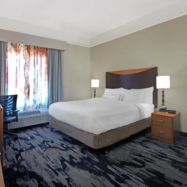 Fairfield Inn and Suites Carlsbad, ξενοδοχείο σε Carlsbad