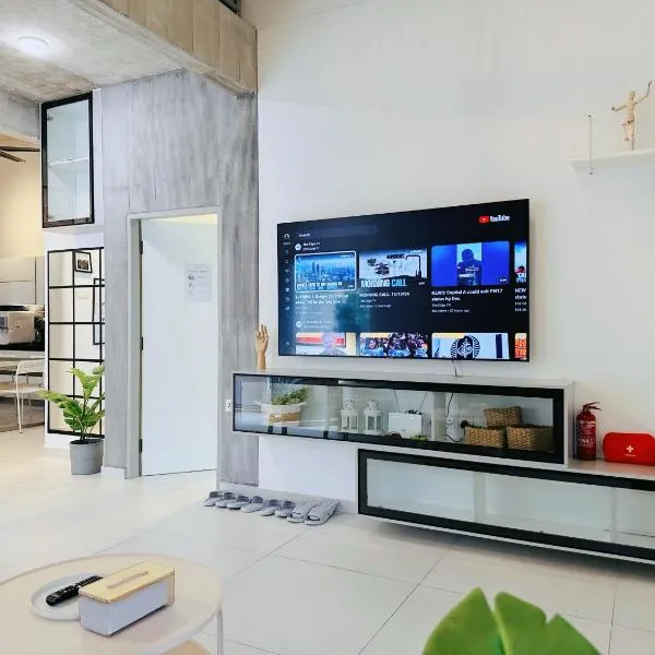 Penang槟岛Special 1,5 Storey Semi-D In Georgetown 70 inch Smart TV, ξενοδοχείο σε George Town