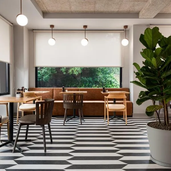 Holiday Inn Express Porto - Boavista by IHG, hotel v Portu