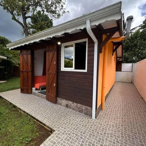 Bungalow Kakao chez Nico, hotell sihtkohas Baie-Mahault