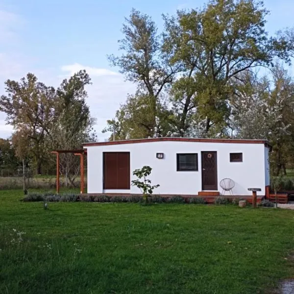 Domček na samote, ξενοδοχείο σε Nove Mesto nad Vahom