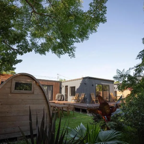 ロカリノステイ青島, Hotel in Miyazaki