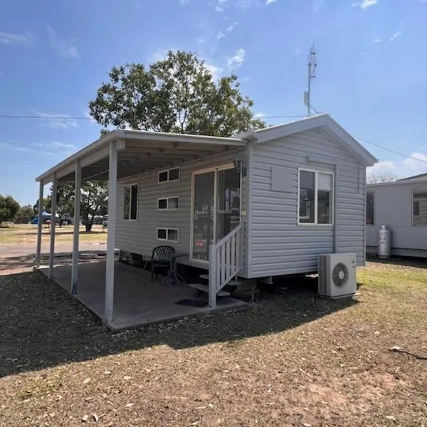 Pioneer Caravan Park, hotel i Dalby