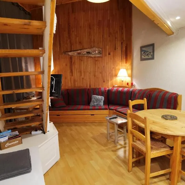 Viesnīca MyHome - Génépis 29 - 4pax skis aux pieds Val Claret pilsētā Tiņa