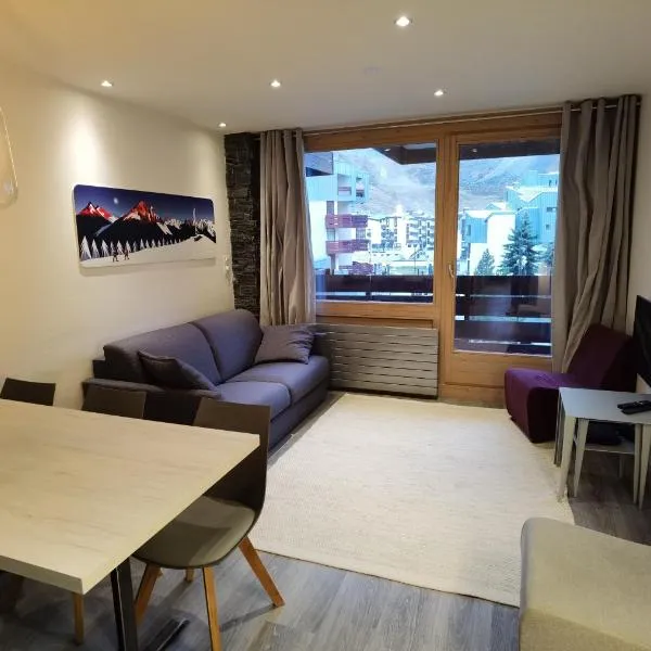 MyHome - Curling A3 15 - Très beau 2 pièces 4pax skis aux pieds - Val Claret: Tignes şehrinde bir otel