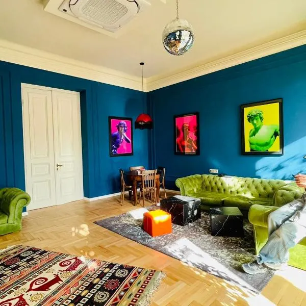 Communa Good Vibes, ξενοδοχείο στην Τιφλίδα