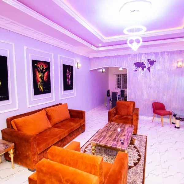 2 bedroom Manor Apartment Gwarimpa, hotel v destinácii Gwarinpa