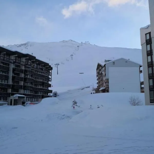 MyHome - Plein Soleil 31 - Charmant studio 4 personnes au pied des pistes - Val Claret, hótel í Tignes