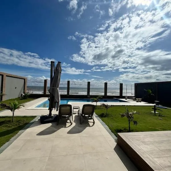 OceanView Ndayane - Villa de luxe avec vue sur mer et piscine, hotel i Ndayane