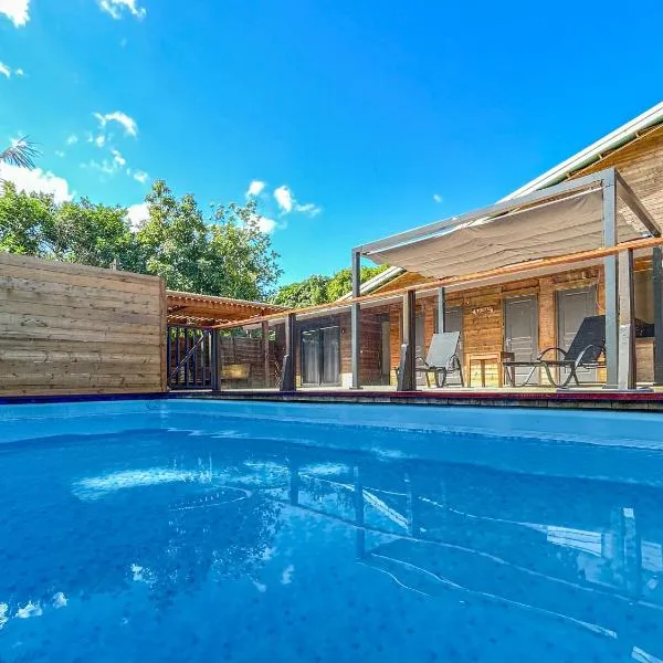 POOL AC King Bed Cozy Rooms - Villa Vaiaire, hotel v destinaci Vaïare