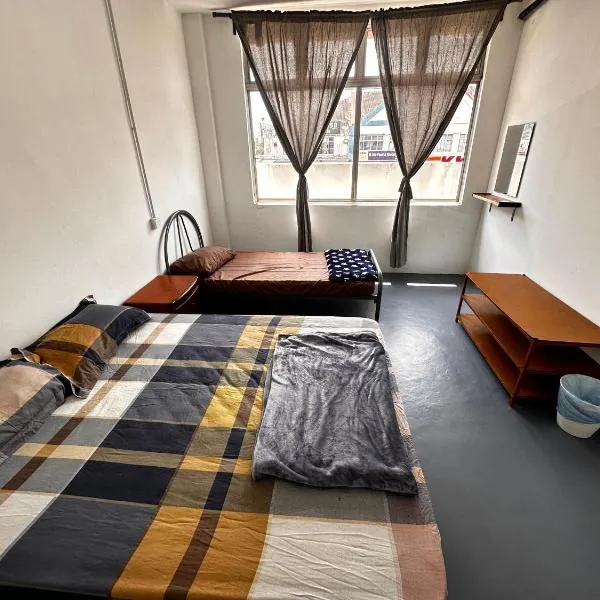 Jiaxin Dormitory - Puteri Wangsa 家馨旅舍, hotel en Ulu Tiram