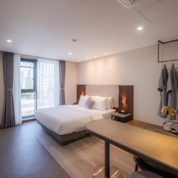 Hound Hotel Gijang Osiria, ξενοδοχείο στο Μπουσάν