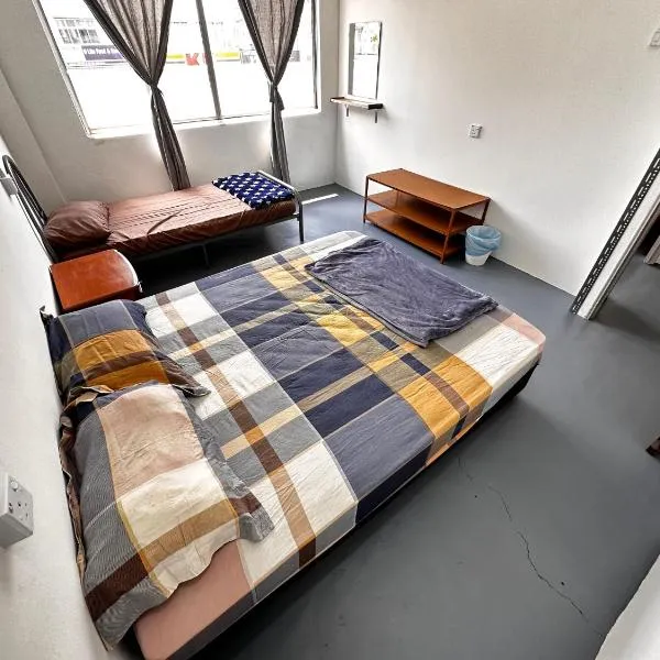 Jiaxin Dormitory - Puteri Wangsa 家馨旅舍、ウル・ティラムのホテル