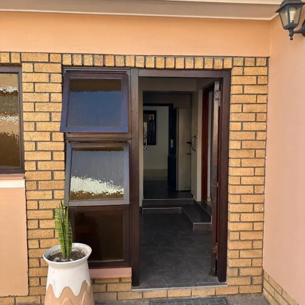 36 Schwester Frieda Vineta Self Catering Flat, ξενοδοχείο σε Swakopmund