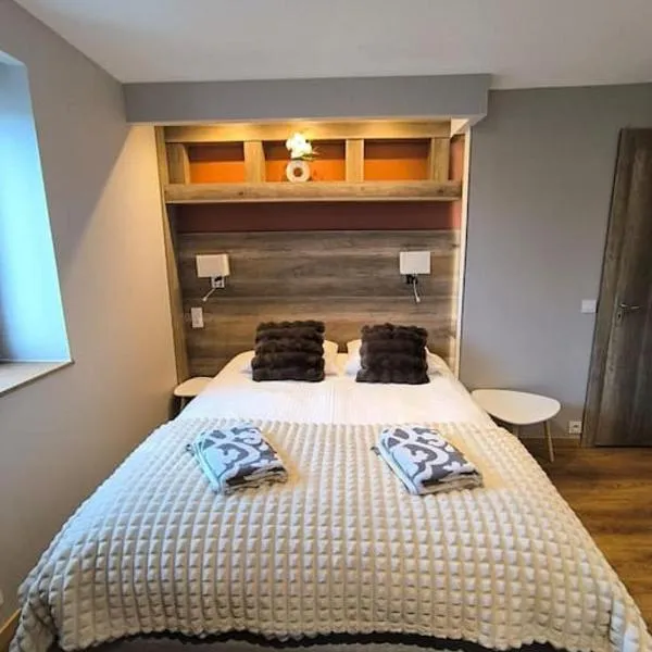 Grand Studio Place Morny refait à neuf, hotel a Deauville