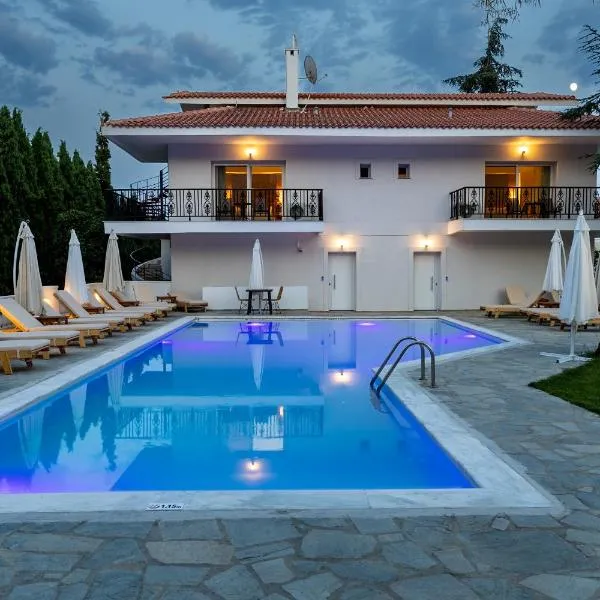 Blue Bay Hotel, hotel v destinaci Nea Iraklitsa