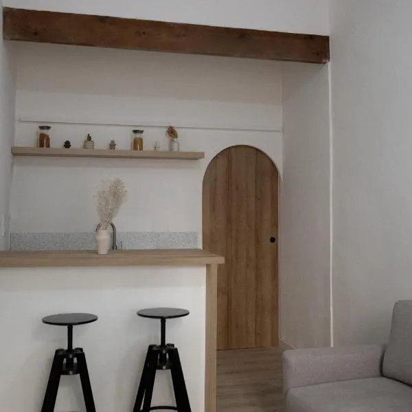 Bel appartement proche arènes, ξενοδοχείο στην Αρλ