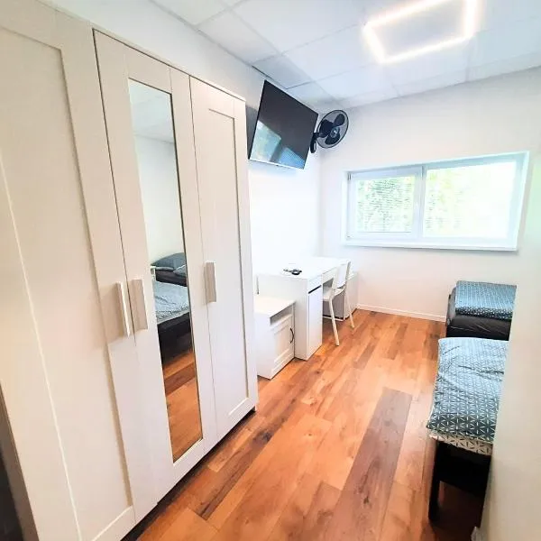 Dimael Hostel & Apartments, hotel in Bratislava