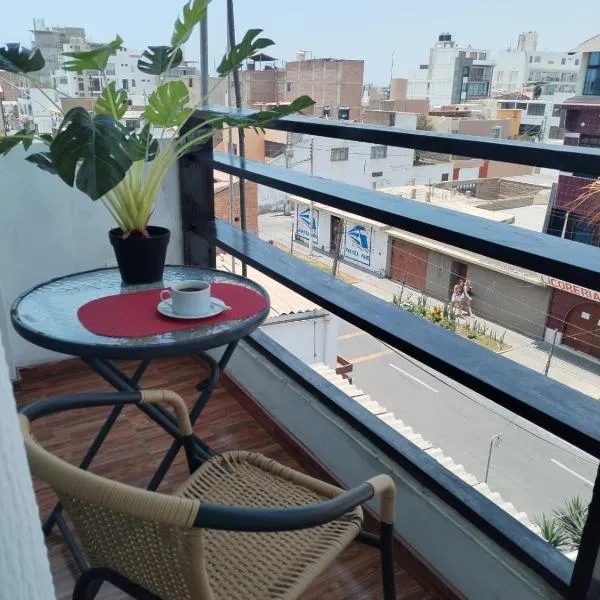Acogedores Departamentos Céntricos Huanchaco 4 p, hotel in Huanchaco