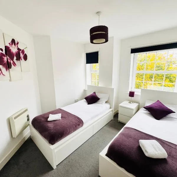 Spacious 2-Bedroom Haven with Modern Amenities in Bradley Stoke, hôtel à Bristol