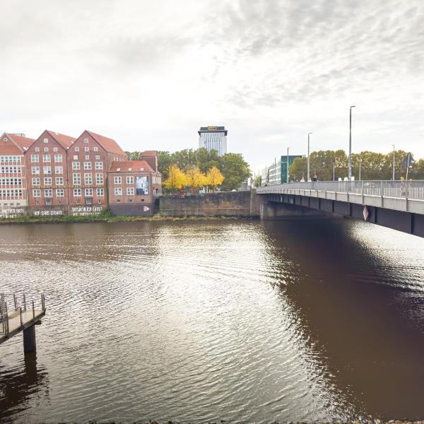 ImmoStay G#3 Zentrales Apartment mit Balkonblick, Бремен