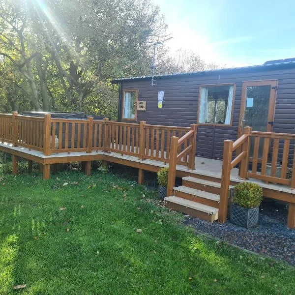 Fern Lodge Holiday Lets presents Kelly's Lodge, Hotel in West Thirston