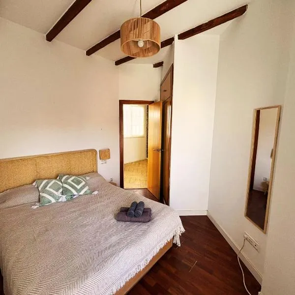 Encantador piso en Benimaclet, hotel in Valencia
