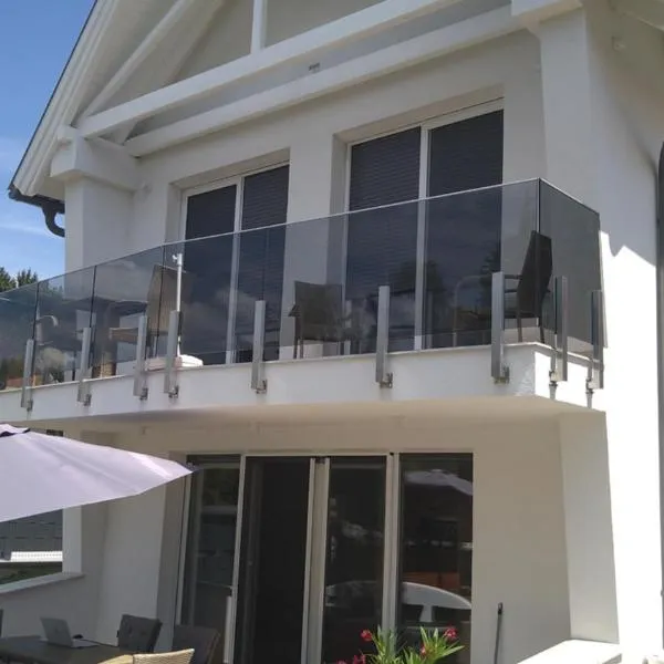 Tófény Őrségi Vendégház, hotel in Zalalövő