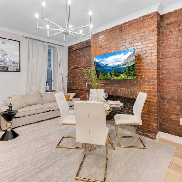 Modern 3Bd Rose Hills Manhattan Terrace Space, Нью-Йорк
