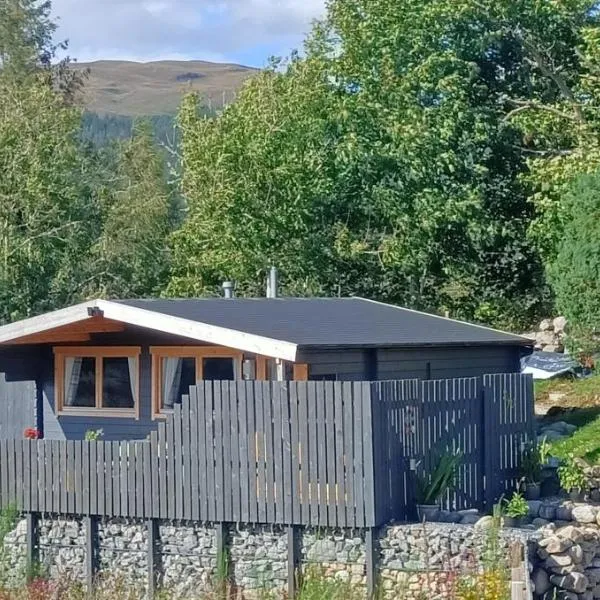Fairvine Cabin Fort Augustus Mtn View Pet Friendly, hotel in Fort Augustus