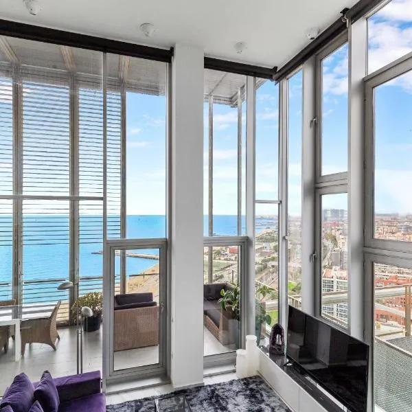Penthouse With The Best Views!, Hotel in Barcelona