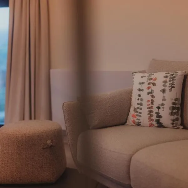 Les Doms d'Alfred - AKWADOM, hotel i Ten Eiken