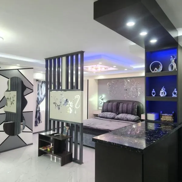 Condo Azur Suites B316 near Airport, Netflix, Stylish, Cozy with swimming pool, hôtel à Lapu Lapu City