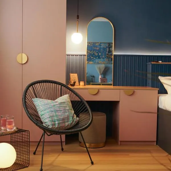 Aozora Central Studio, Hotel in Bukarest