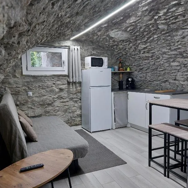 Le Glacier, hotel in La Salle