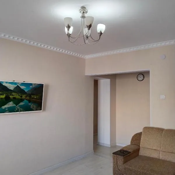 Минималистичная квартира, hotel in Qyzylorda
