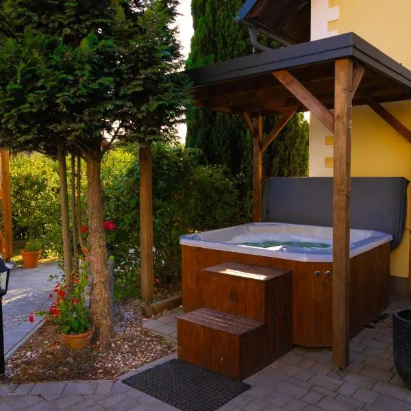 MKJ Mireno, hotel en Stegna