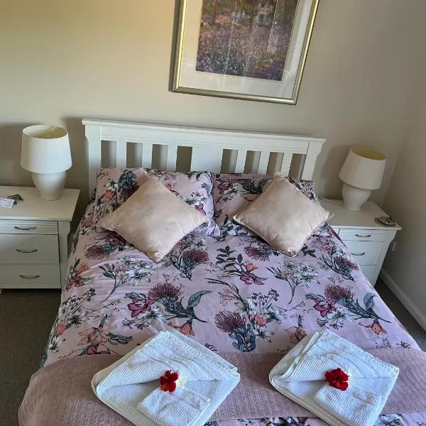Robyn's Nest - Bed and Breakfast, hotel v destinaci Tewantin