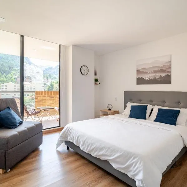 Loft con vista única al Centro y Monserrate, hotel in Bogotá